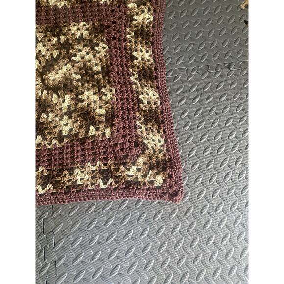 Crochet blanket Grandmas Square Mid Century Small Throw 24x24 - Picture 6 of 8